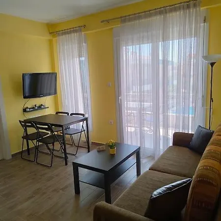 Poolview Apartmán Ofrínion